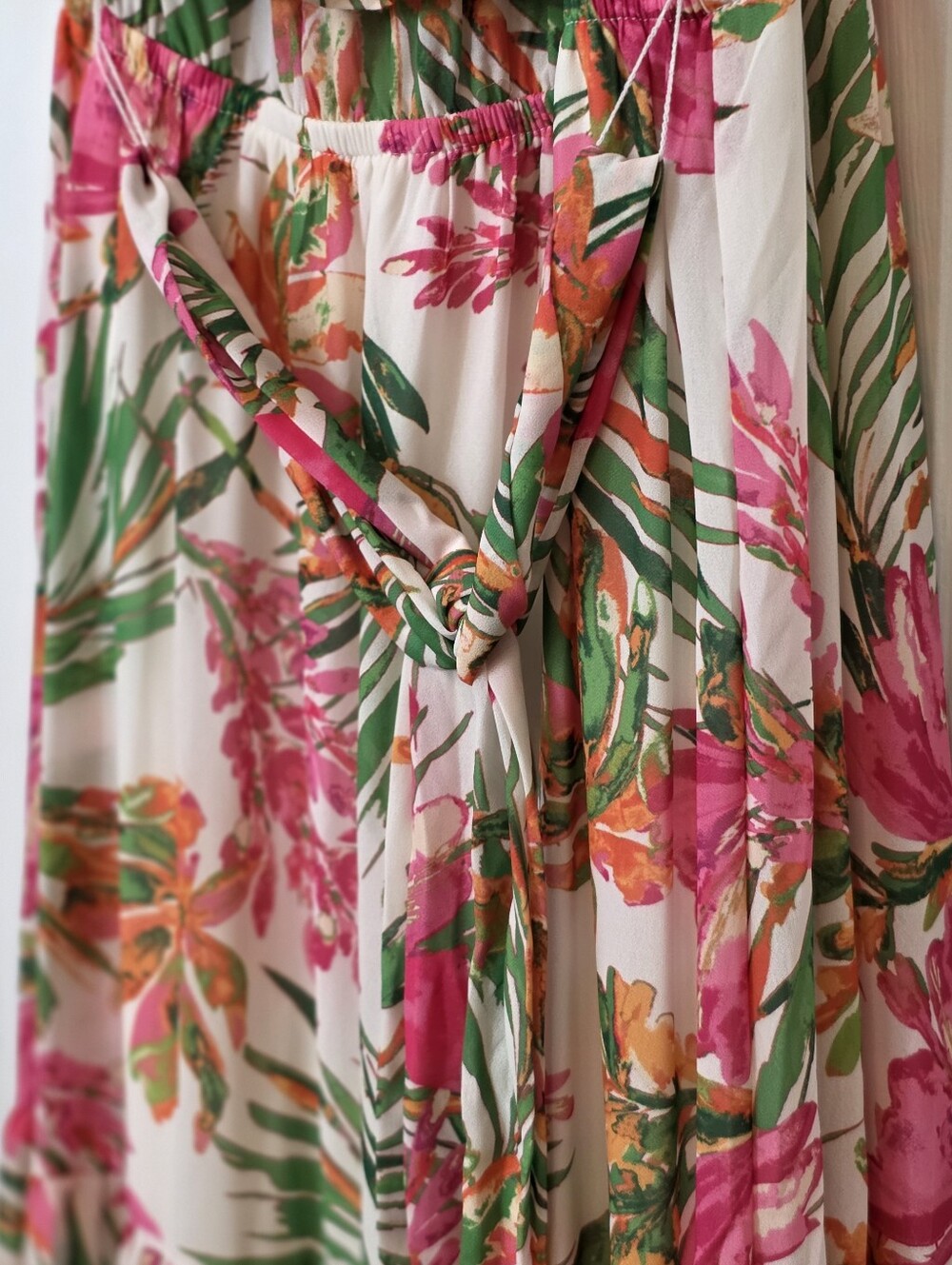 Baltic Born Sonoma Off Shoulder Maxi Tropical Floral Women’s Dress Medium - Picture 4 of 8